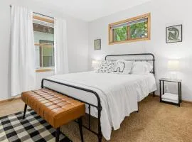 St Paul 6BR | 2 Kitchens + Game Room