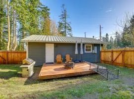 Hike and Relax Fireside Nordland Gem with Deck and Yard