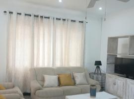 200 on Genazzano, hotel em Densainagar