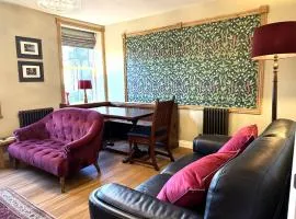 Spinners View - Elegant Victorian Duplex Central Skipton & Parking