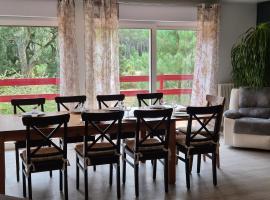 Calme et paisible maison au milieu de la foret, hotel v destinaci Arx