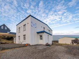 Guesthouse Mikael, hotel em Höfn