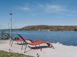 Riverview Cottage Escape, hotel em Frankford