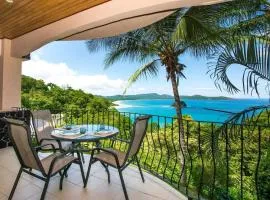 Beautiful Condo in Peaceful Cliffside Location with a Private Balcony & Stunning Ocean and Mountain Views
