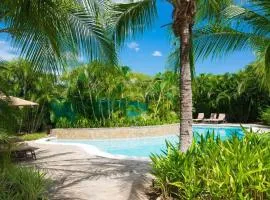 Ground-Floor Unit, Terrace with Direct Access to Pool in Coco