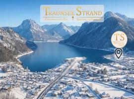 Ferienhaus TraunseeStrand, vila v destinaci Ebensee