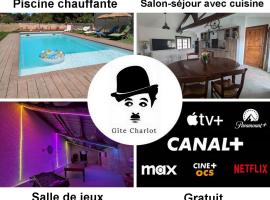 Gîte Charlot - Proche Futuroscope Aquascope, hotel in Migné-Auxances