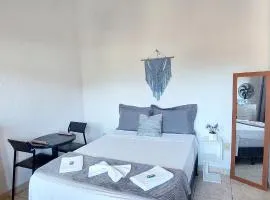 Quitinete pé na praia Ap 201