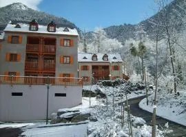 Jolie appartement T2 4 pers les Estives Cauterets vue montagne