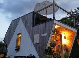 Sunset Tiny Retreat - A Peaceful Getaway