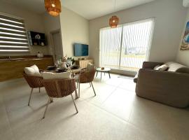 AS4 - The Alley Suites Apartment in Gudja, hotel in Gudja