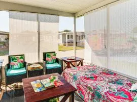 Pool Access! Couples Haven 4 Mi to Dtwn Fort Myers