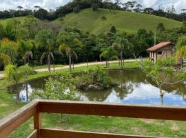 Kitnet Completa Com Vista Para o Lago、サン・ボニファーシオのホテル