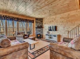 Cozy, Luxurious Fox Den in the Shenandoah Valley, Hotel in Oak Hill