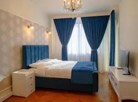 Christmas Market View Deluxe Apartment