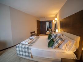 Karinna Hotel Convention Center & Spa Luxury - Full Board Plus, hôtel avec parking à Uludag