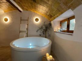 Halona Casa Rural, hotel u gradu Buljas
