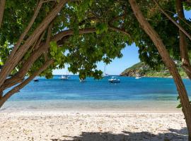 Serenity Villa- Steps from Beach Family Friendly, Hotel in Cruz Bay