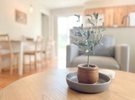 Paradise Creek Cottage, hotel in Moscow