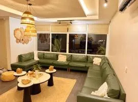 درة العروس فن بيتش