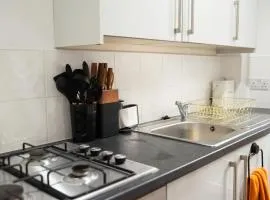 Coastal Comfort in The Mumbles 3BR Family Home