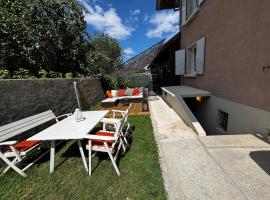 Cozy studio 2 steps from Geneva, Hotel in Sergy