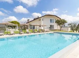 Amazing Villa Chimera White View Pool&Gym - Happy Rentals