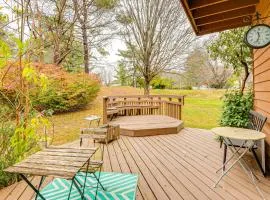 2 Mi to Lake Elkhorn Park Family Gem with Deck!