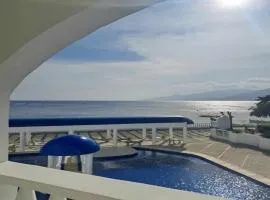 Palazio De Laiya Resort Hotel