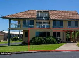 Beachview Unit2 ,33 Scenic Drive, Bermagui