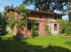Comfortable holiday home, pool, sauna, jacuzzi, Hotel in Sasino