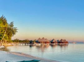 Hotel Kia Ora Resort & Spa, готель у місті Аватору