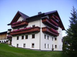 Haflingerhof, serviced apartment in Fiss