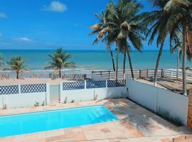 Casa da Janelas Azuis Praia Azul, hotel in Pitimbu