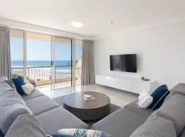 Allunga Stunning Beach Side Apartment
