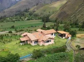 Estancia de lujo en Urubamba "Suyana Wasi"