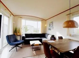Restful Dune Chalet in Hollum between Golf course and Beach