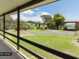 Cuttagee Beach Cottage 3