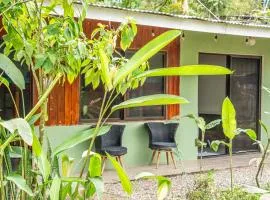 Jacobin Hostel & Cabins