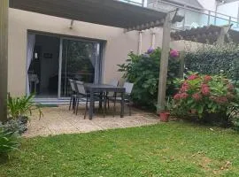 Appartement rez-de-jardin proche Port Crouesty, 4 pers, tennis, piscine, wifi - FR-1-775-50