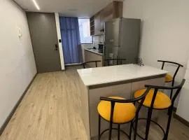 Departamento Minimalista Centro Loja