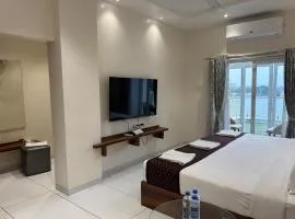 The Skyland Hotel And Restaurant