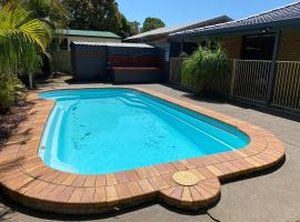 Coastal Palms, hotel i Yamba