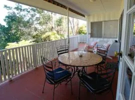 Lakehouse Akolele 19 Flower Circuit- Wallaga Lake Bermagui