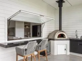 Burnished Bay - Coastal Luxe near Abbey Beach