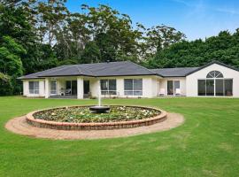 Hideaway with us, on Tamborine Mountain, hotel i Mount Tamborine