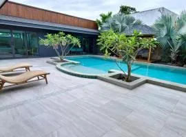 Sarang Jati Mansion