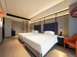 FunGeeX Hotel Qingdao Zhengyang Middle Road MixC Store