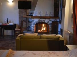 Villa Bucciano, Casa Il Fienile, hótel í Siena