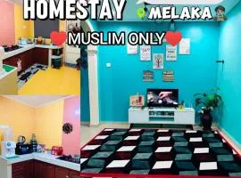 YanA YeNki Homestay LimbOngaN TenGkErA MelaKa